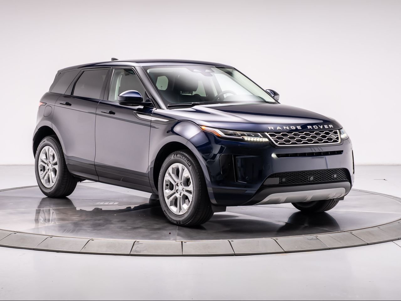 Certified Used 2023 Portofino Blue Metallic Land Rover S image 7