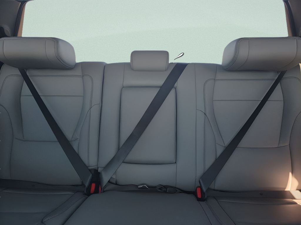 2026 Toyota Tundra SR5 - Photo 13