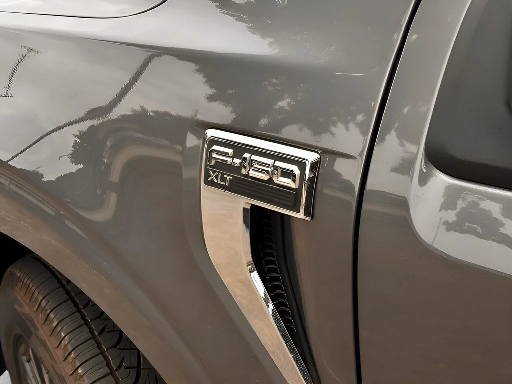 Used 2022 Stone Gray Metallic Ford  image 27