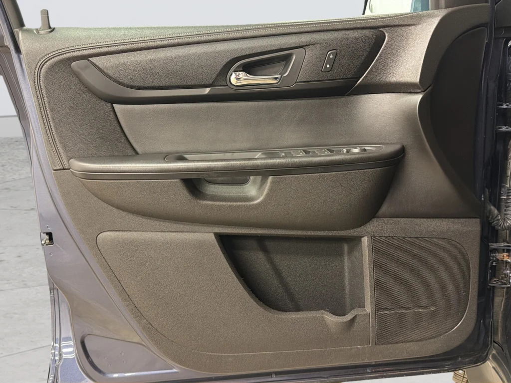 Used 2014 Blue Chevrolet LT image 23
