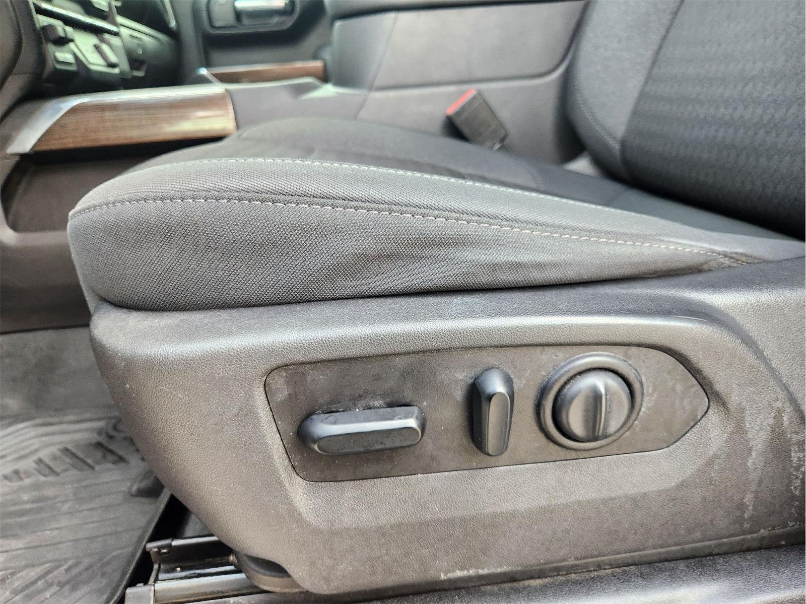 2021 Chevrolet Silverado 1500 photo 24 of 33