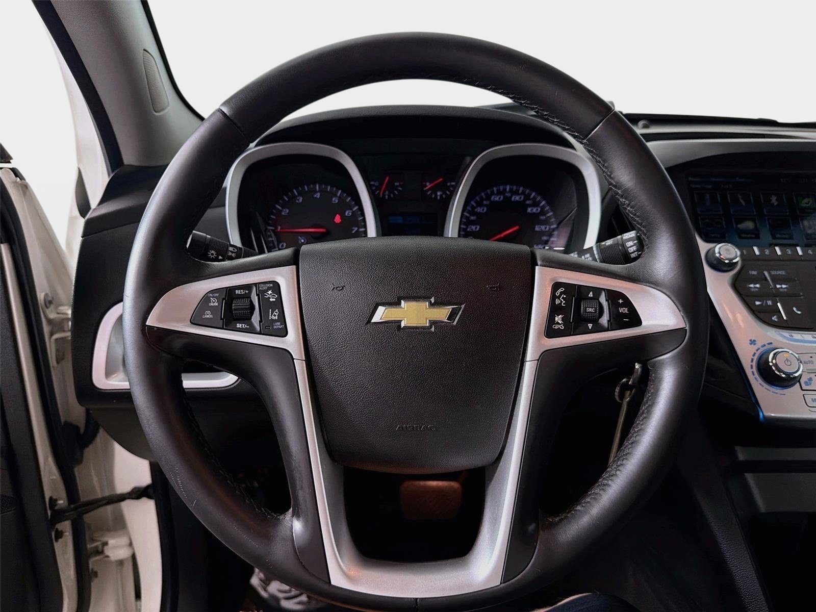 Used 2015 White Diamond Pearl Chevrolet LTZ image 11