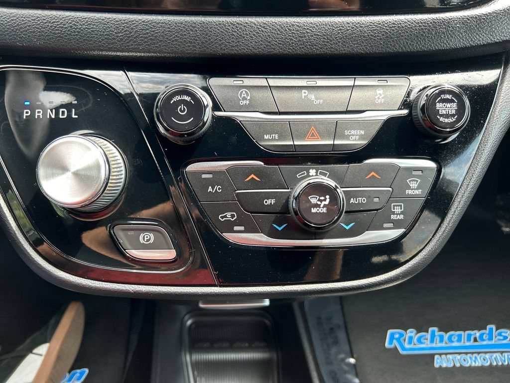 2020 Chrysler Pacifica Touring - Photo 28