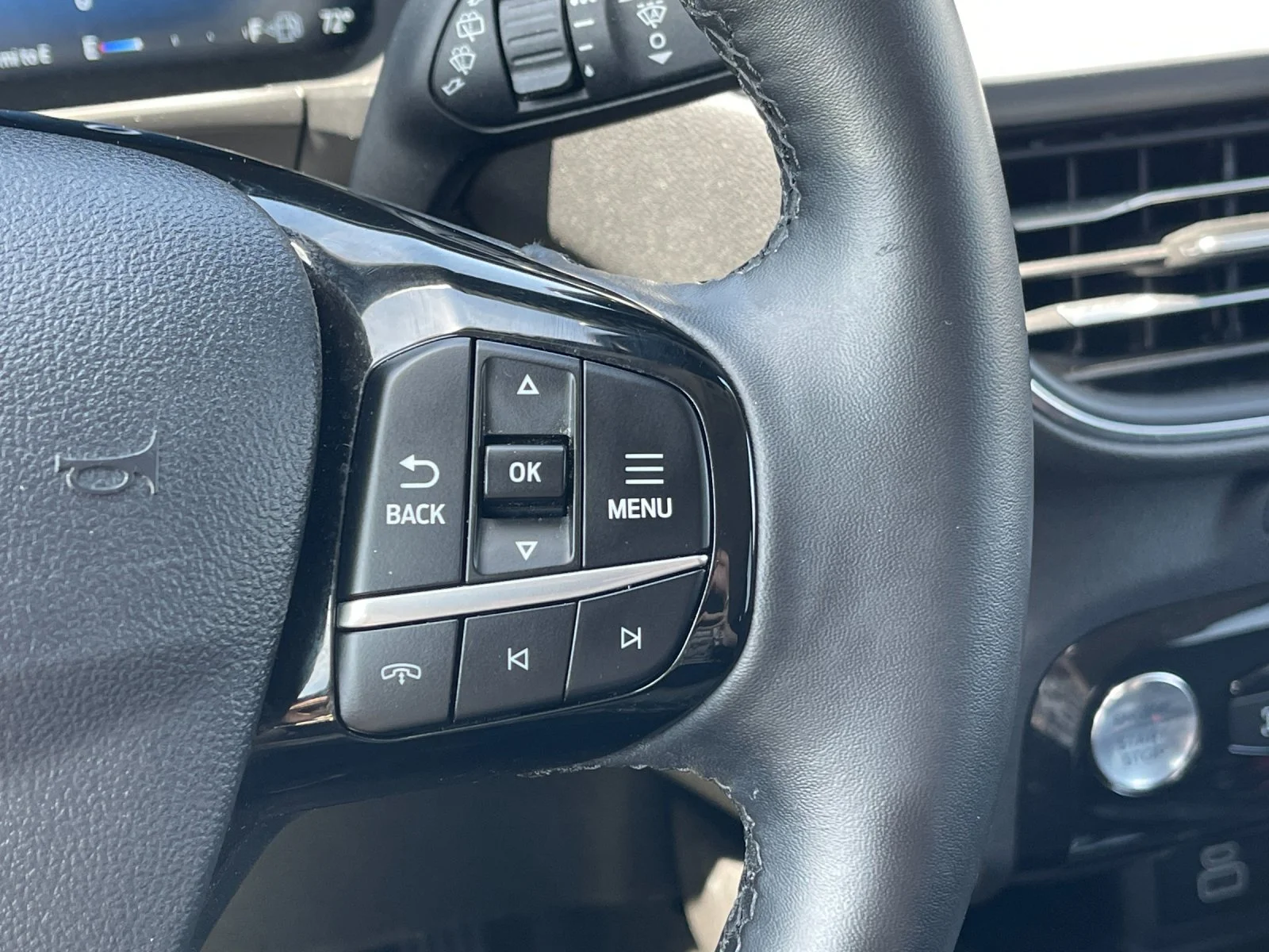 Used 2024  Ford Platinum image 28