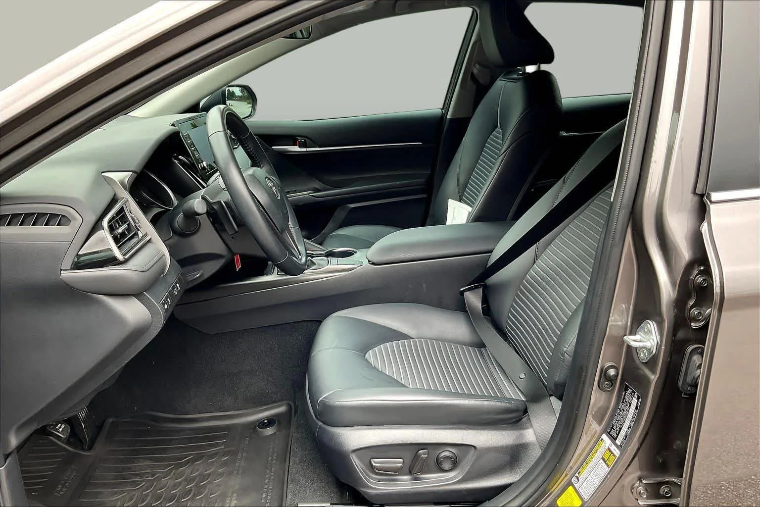 Used 2024 Predawn Gray Mica Toyota SE image 8