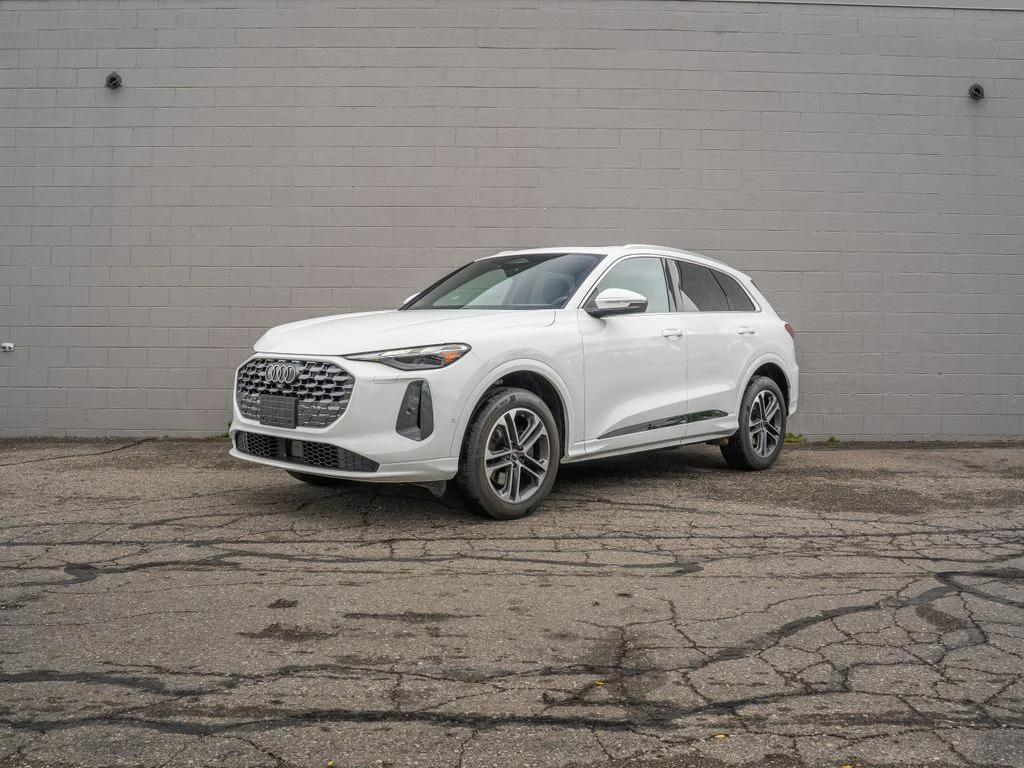 Used 2025 White Audi  image 1