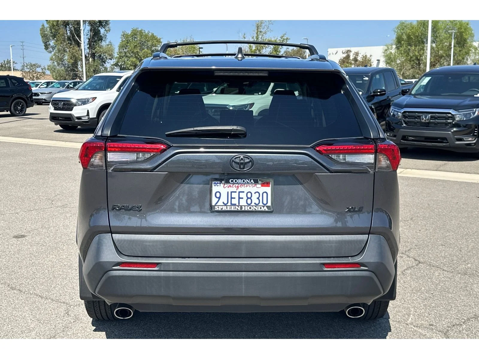 Used 2023 Magnetic Gray Metallic Toyota XLE Premium image 4