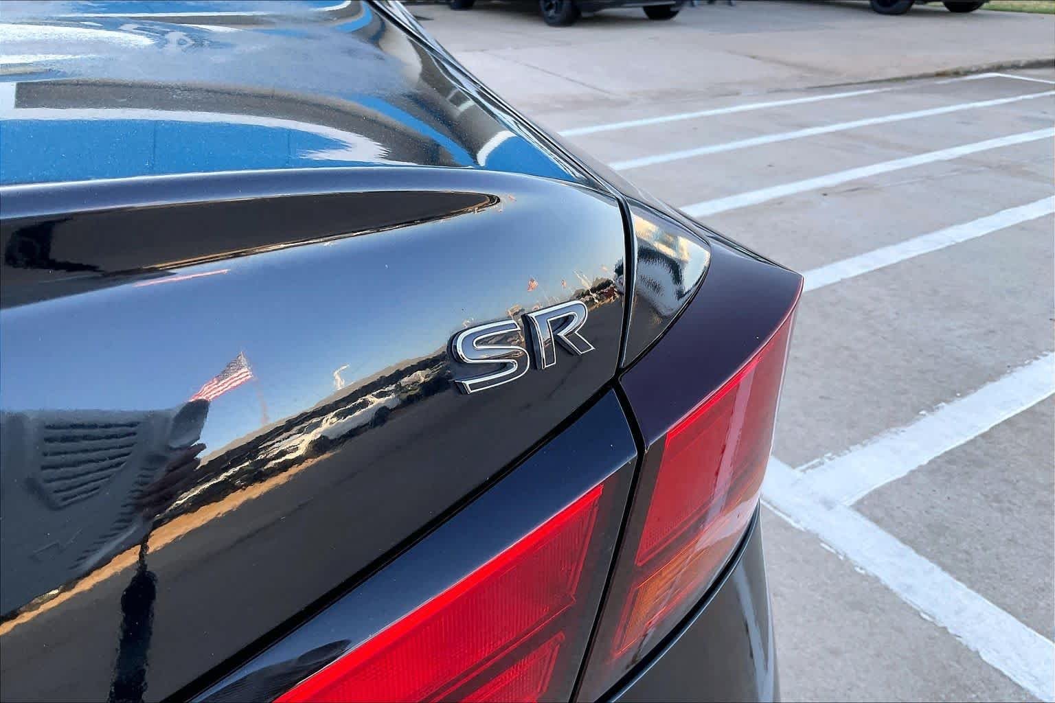 Used 2020 Super Black Nissan 2.5 SR image 9