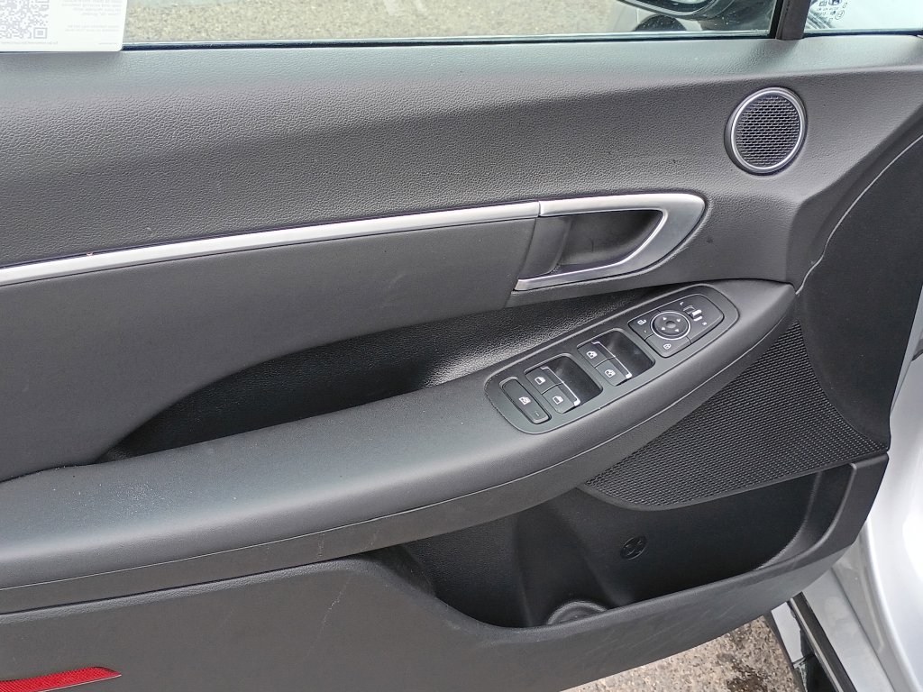 2025 Hyundai Sonata SEL - Photo 15
