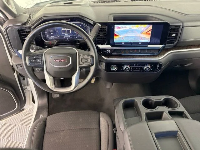 Certified Used 2024 White GMC Elevation image 33