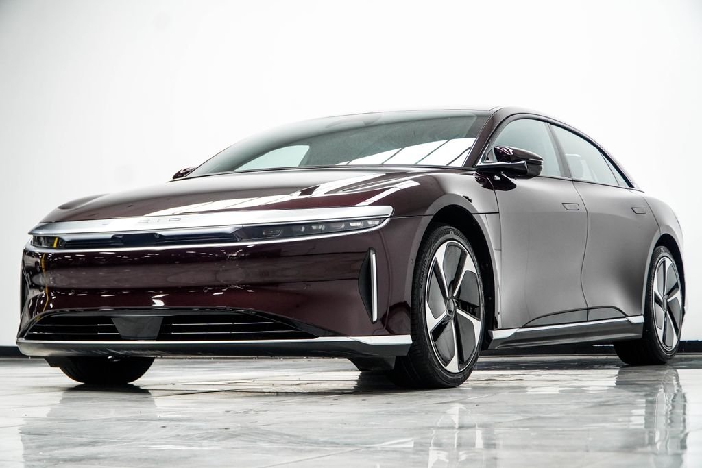 Used 2024 Red Lucid Touring image 9