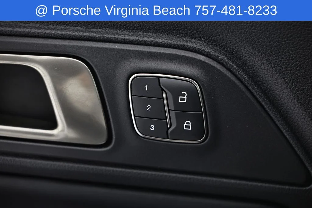 Used 2021 White Ford Shelby GT500 image 24