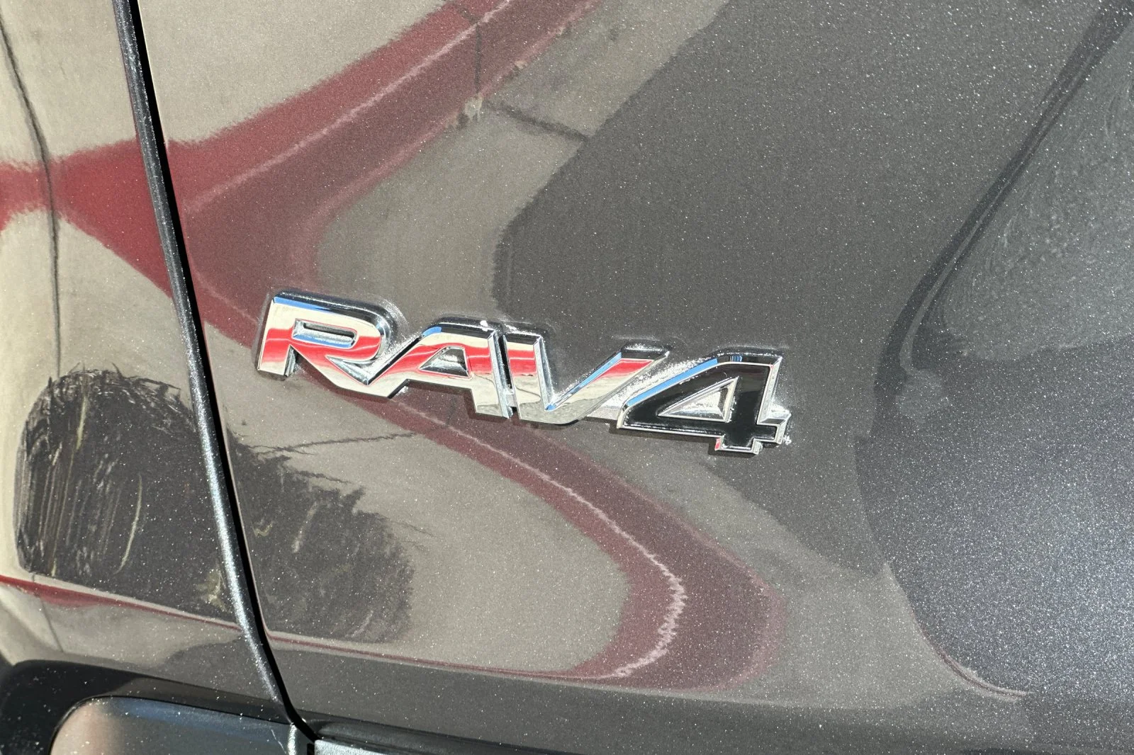 2023 Toyota RAV4 XLE - Photo 17