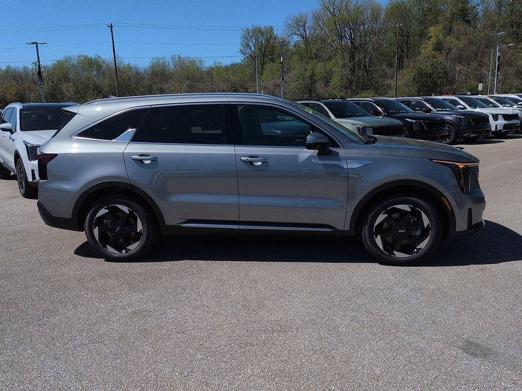 New 2026 Steel Gray Kia EX image 2