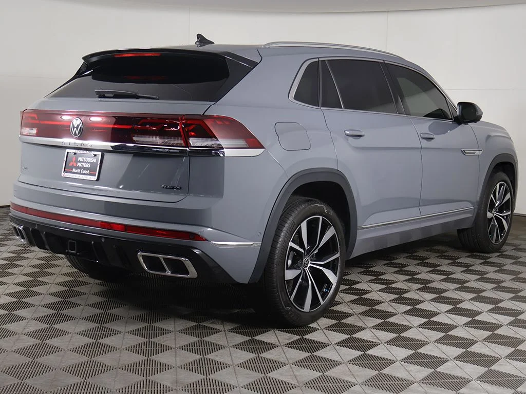 Used 2024 Gray Volkswagen 2.0T SEL Premium R-Line image 12