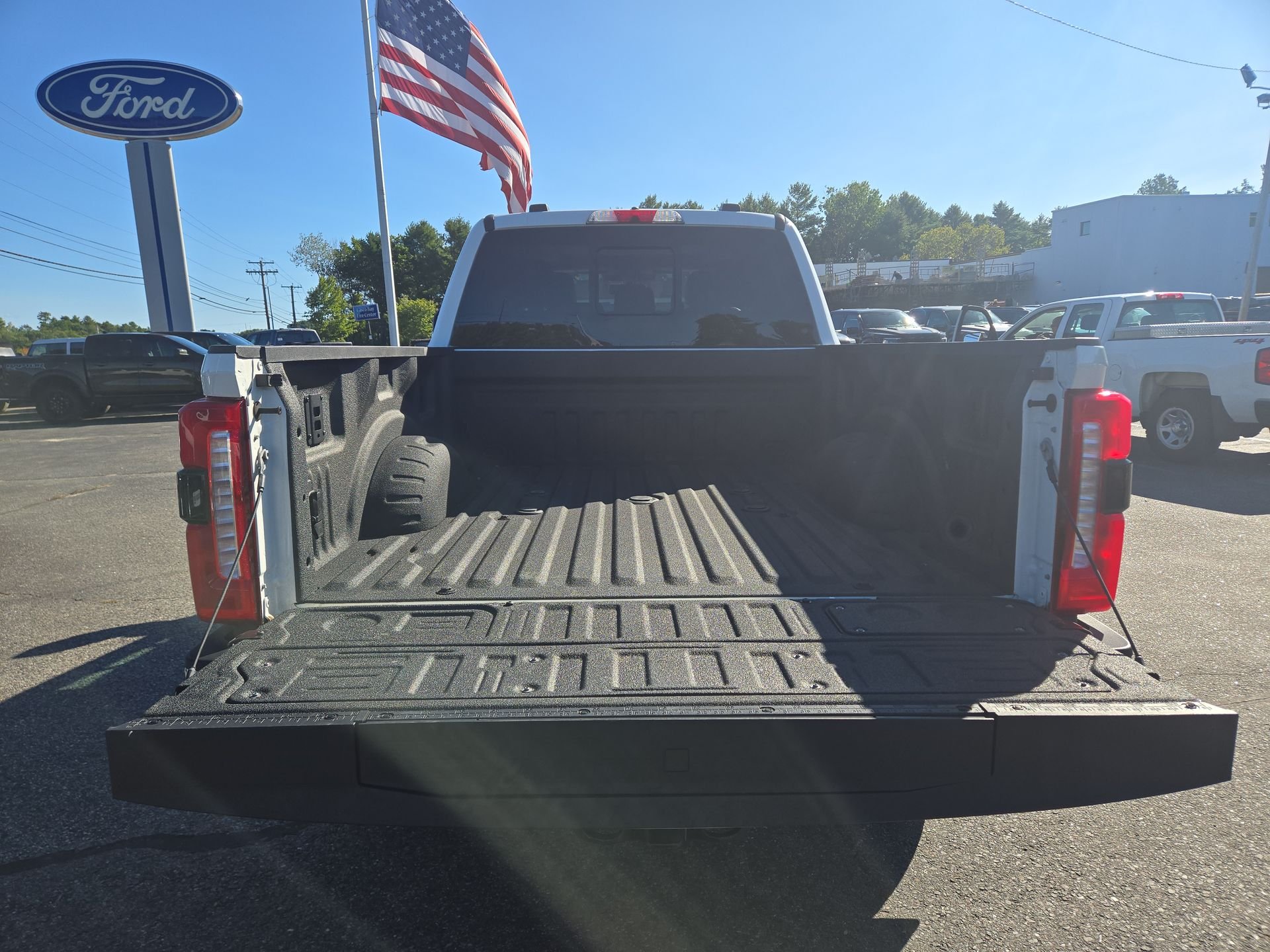 Used 2026 White Ford Lariat image 3