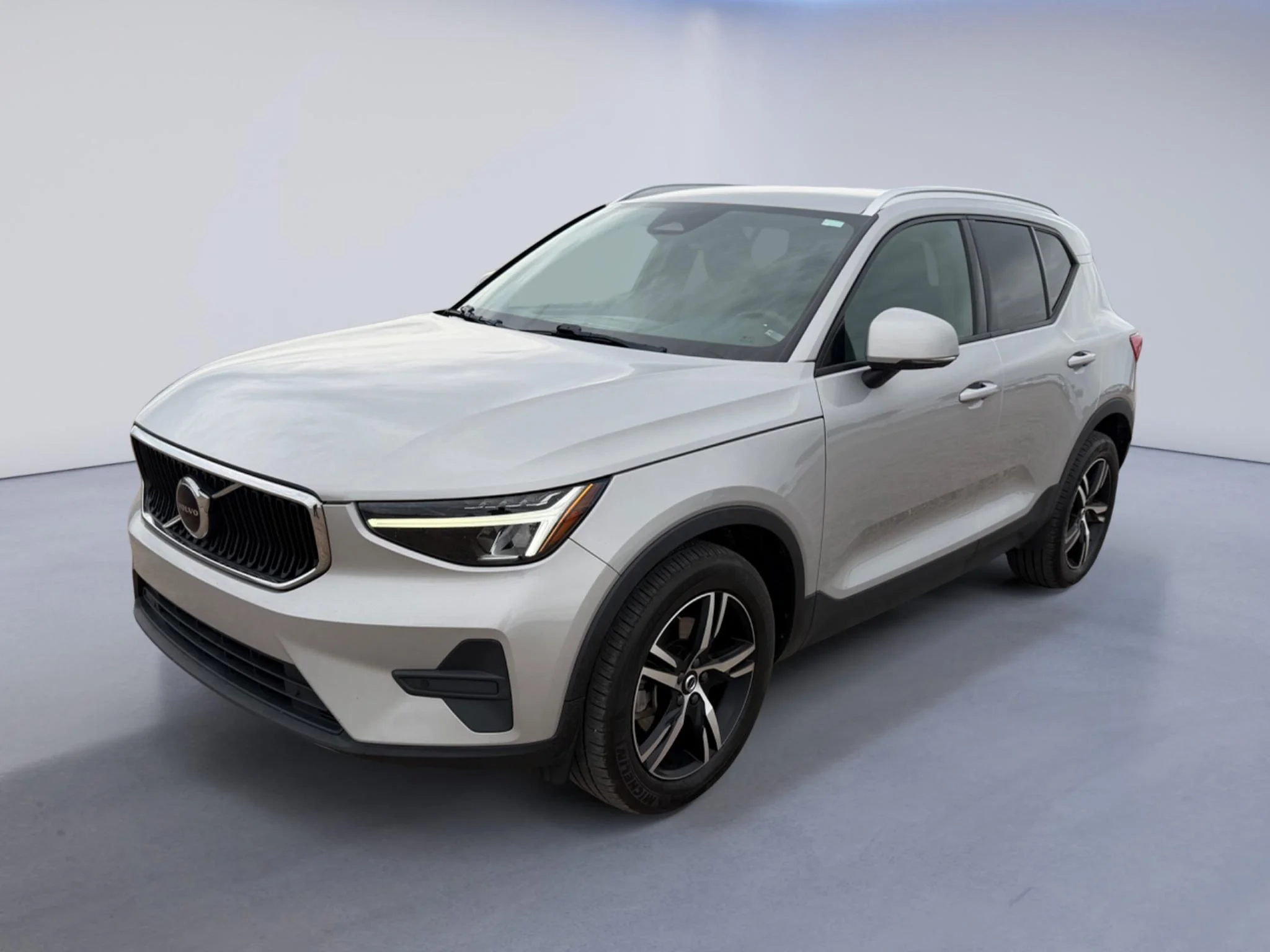 2023 Volvo XC40