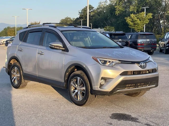 2016 Toyota RAV4 XLE