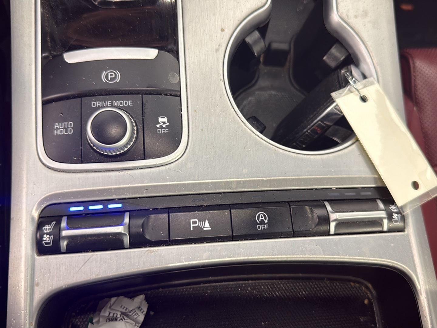 Used 2018 Snow White Pearl Kia GT2 image 14