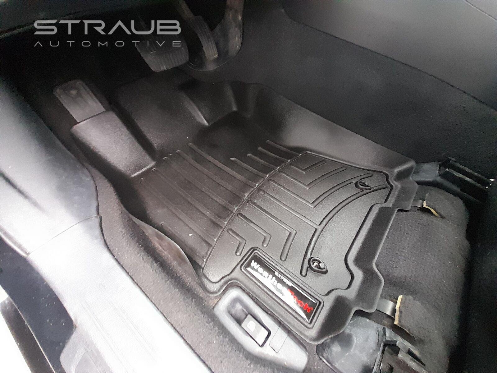 Used 2018 Crystal Black Silica Subaru Premium image 36