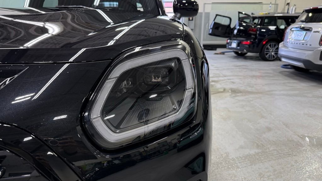 New 2027 Midnight Black II Metallic MINI  image 9