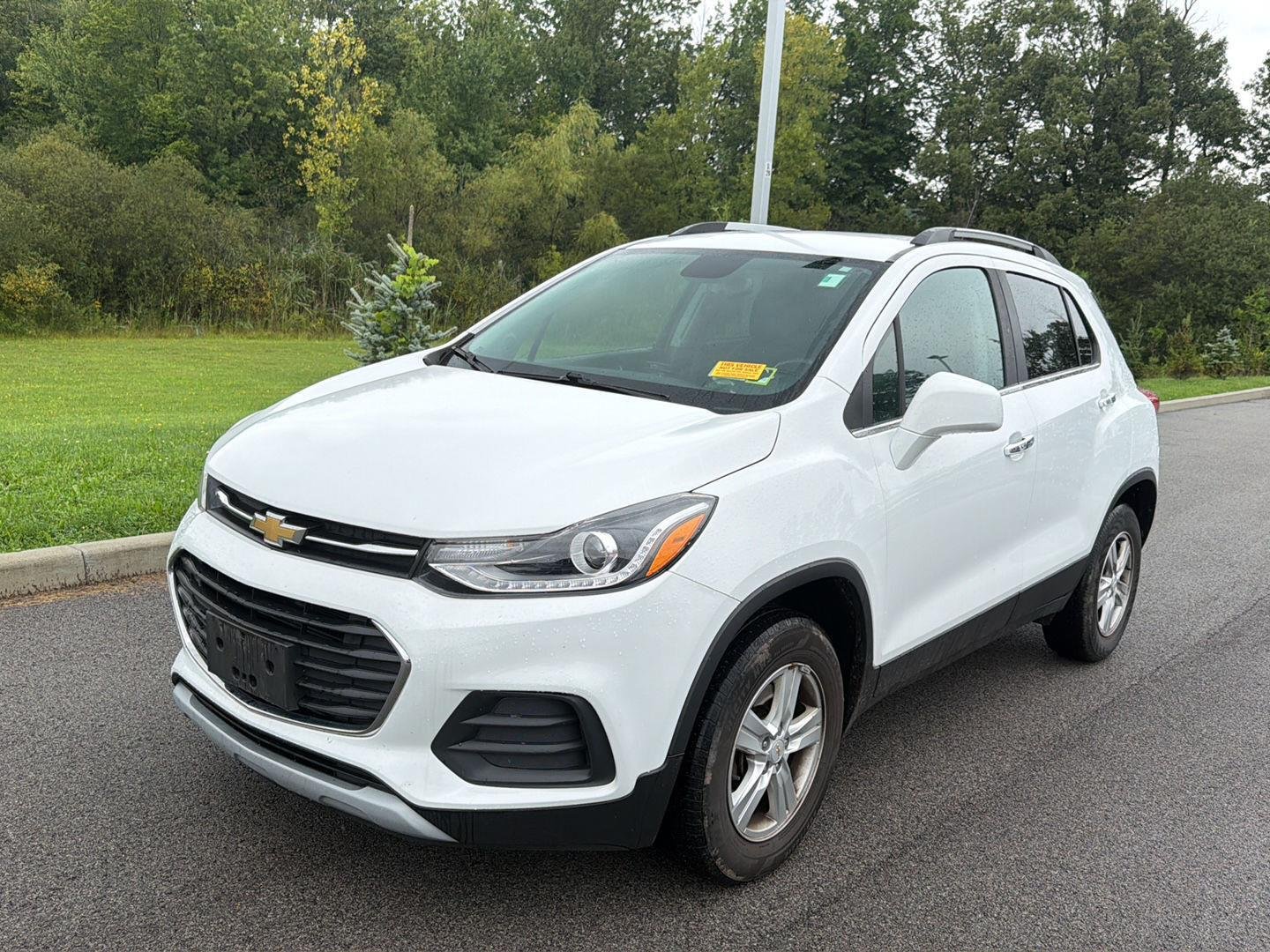 Used 2019 Summit White Chevrolet LT image 8