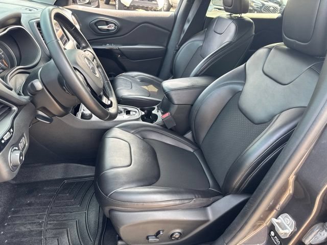 Used 2021 Gray Jeep Altitude 4x4 image 7