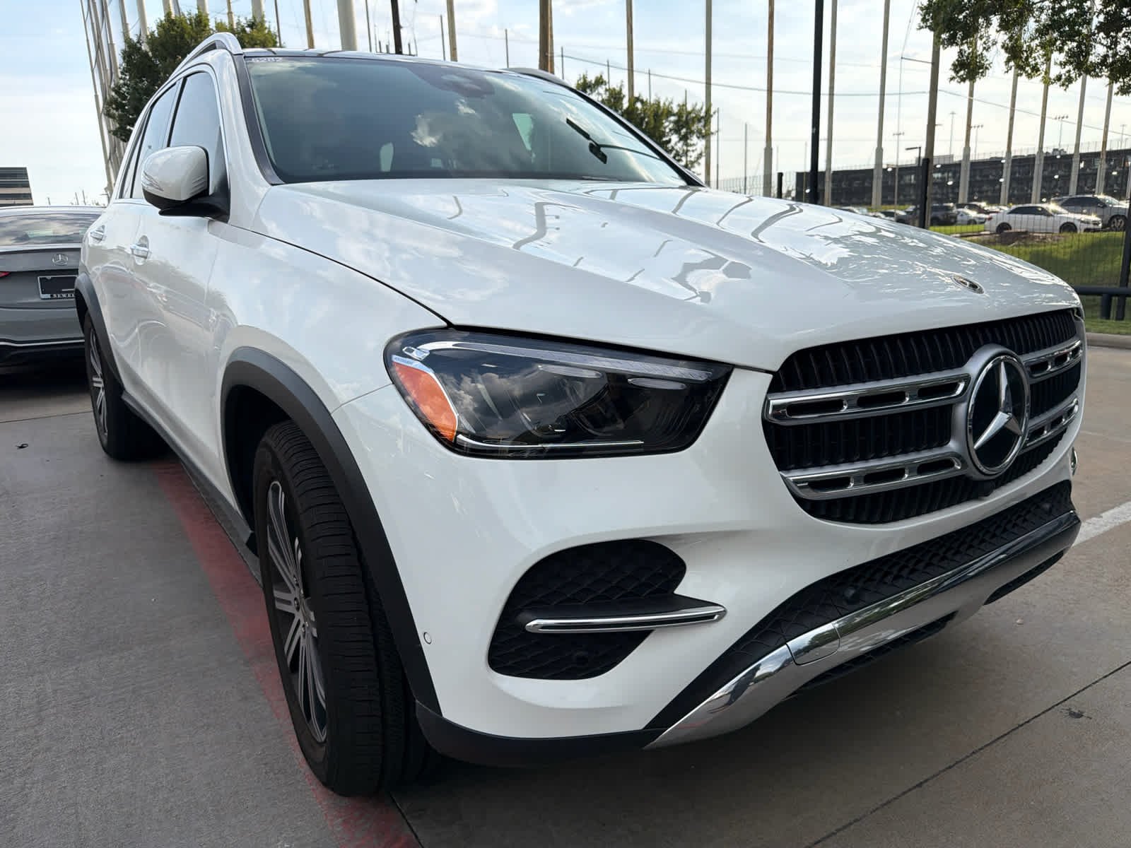 Certified Used 2026 Polar White Mercedes-Benz GLE 350 image 2