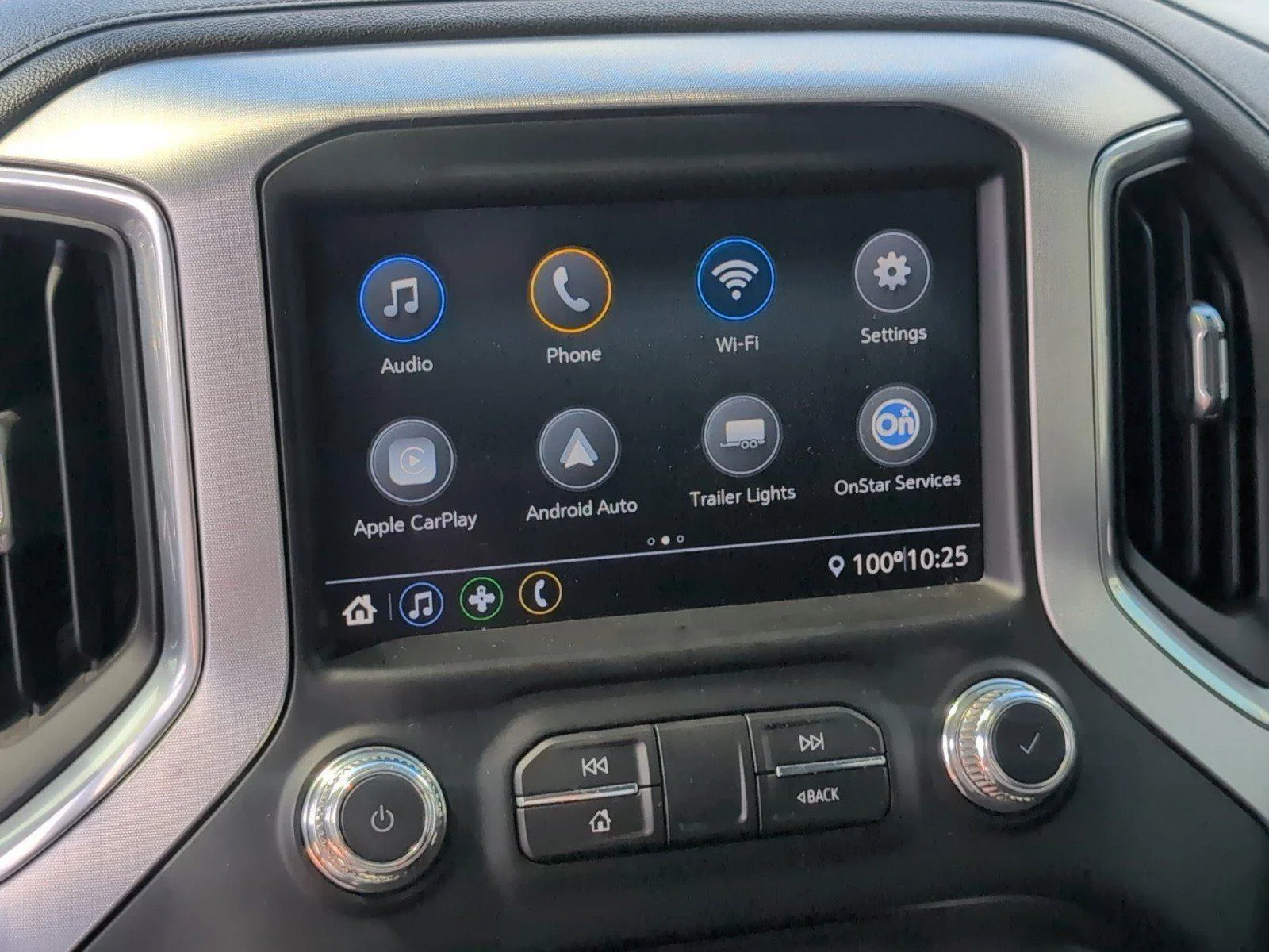 Used 2022 Onyx Black GMC SLE image 22