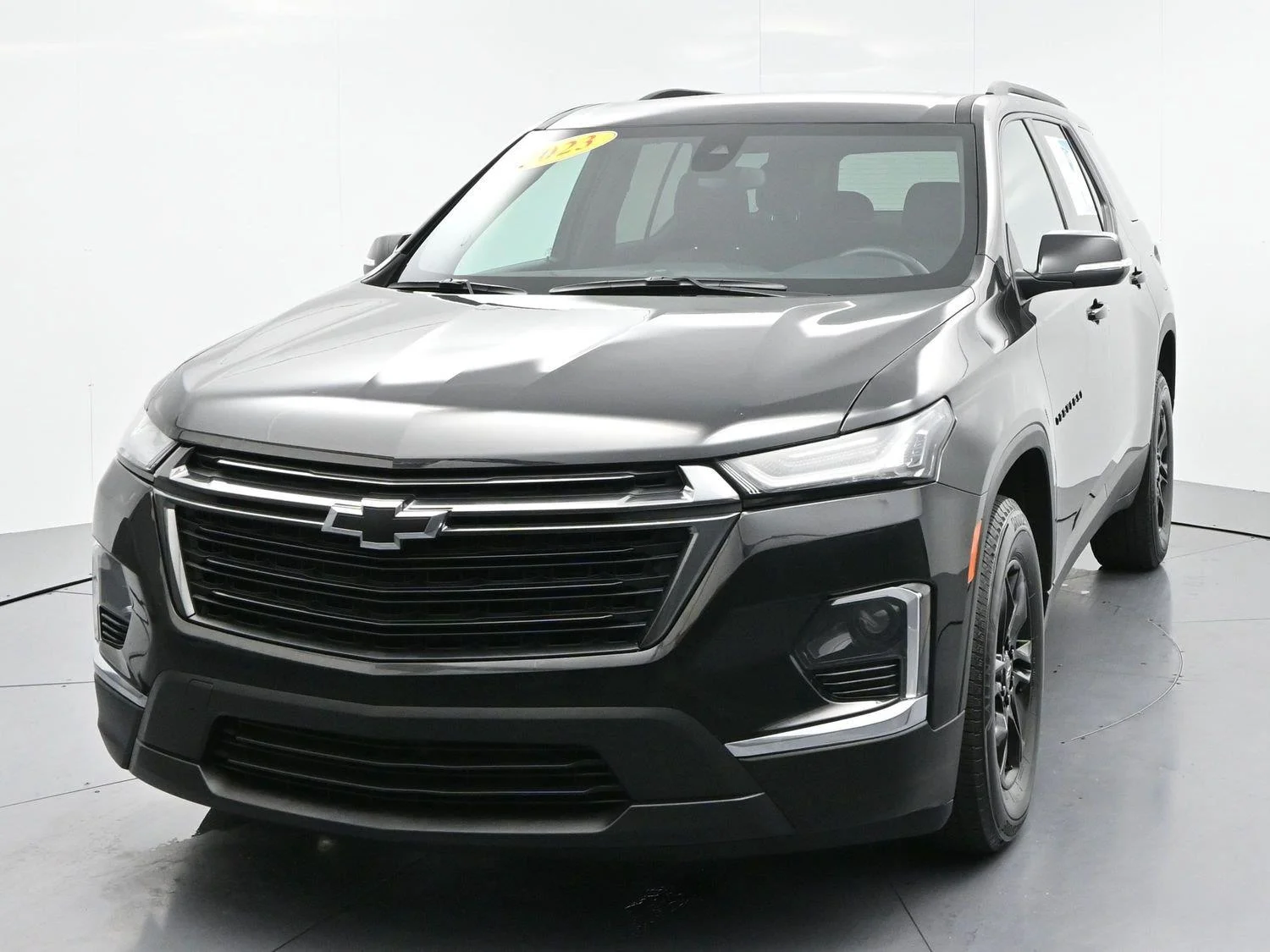 Used 2023 Mosaic Black Metallic Chevrolet LT Cloth image 3