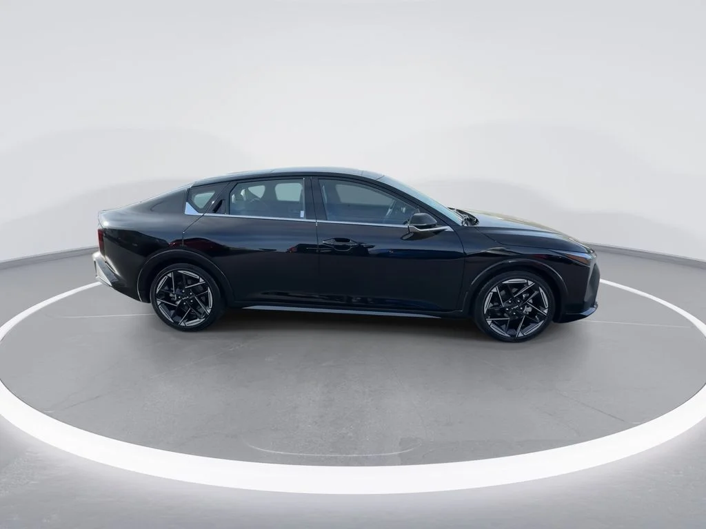 Used 2025 Black Kia GT-Line image 9