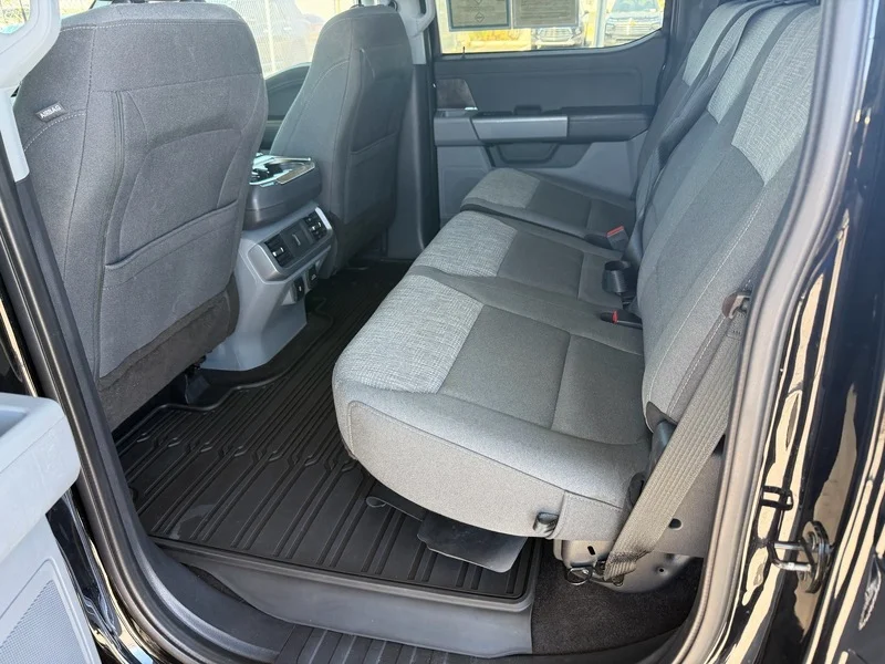 Used 2021 Agate Black Metal Ford XL image 17