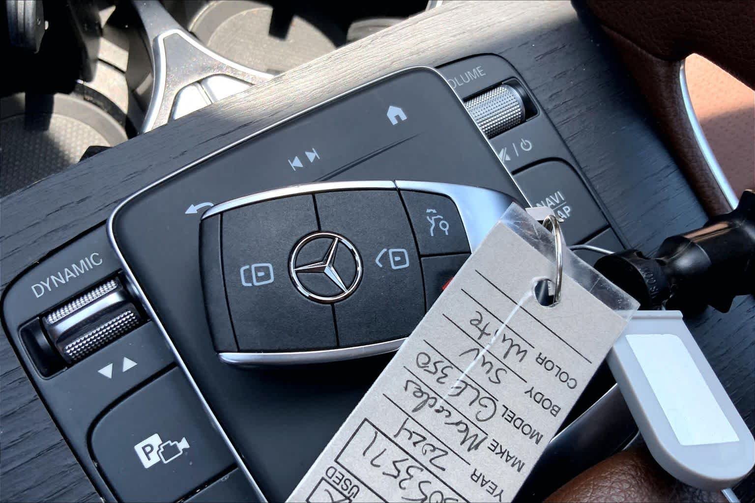 Used 2024 Polar White Mercedes-Benz GLE 350 image 29