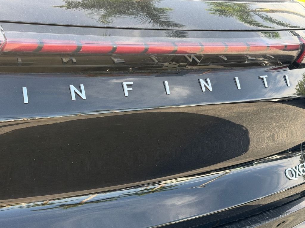 New 2027 BLACK OBSIDIAN INFINITI Luxe AWD image 10