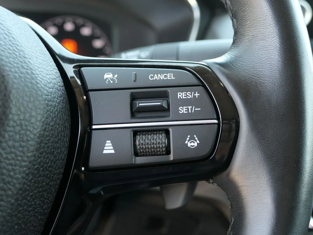 Used 2025 Silver Acura Base image 15