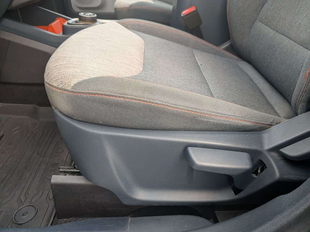 Used 2023 Green Ford XLT image 18