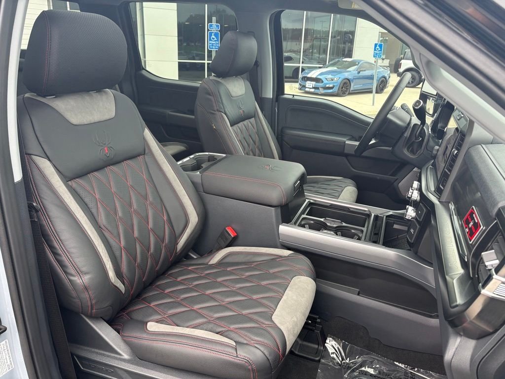 New 2026 Glacier Gray Metallic Tri-Coat Ford F-250® Lariat® image 20