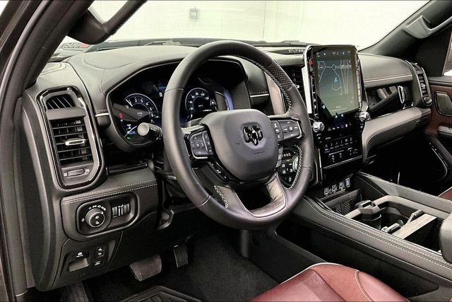Used 2025 Granite Crystal Metallic Clearcoat Ram Limited image 17