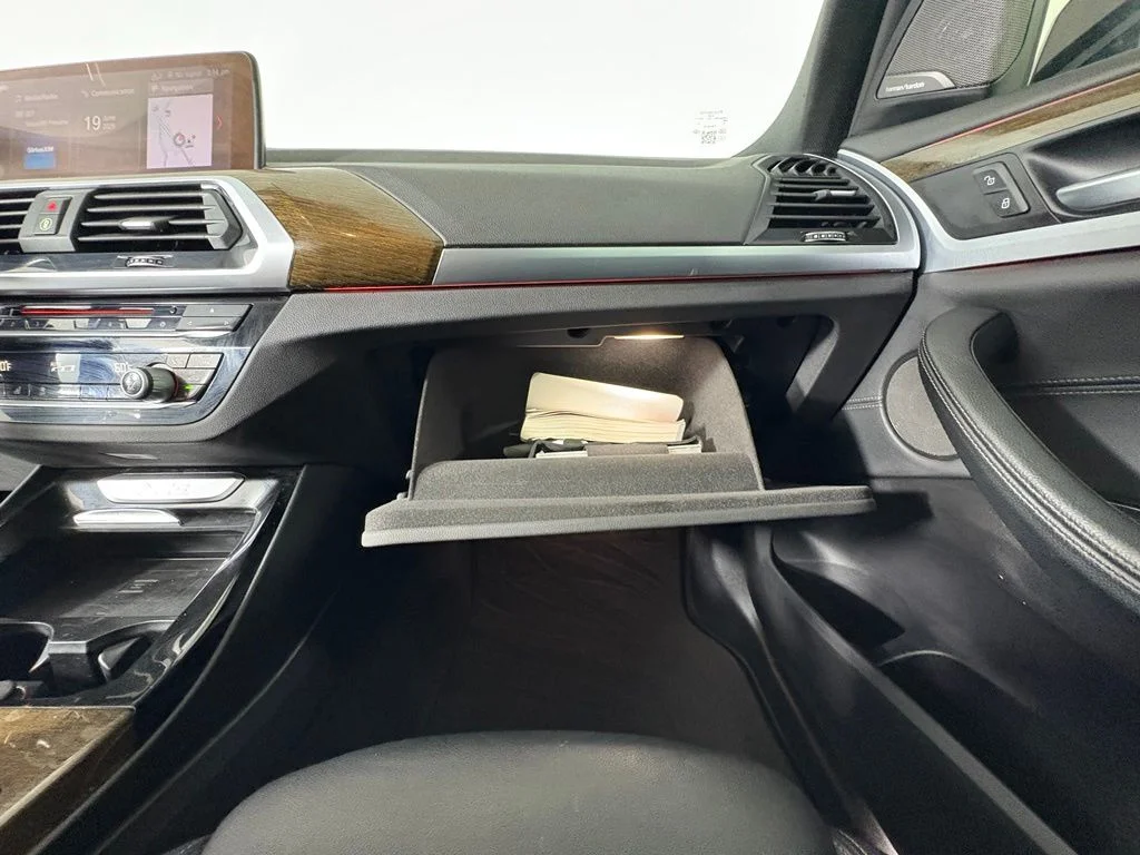 Used 2019 Black BMW xDrive30i image 28