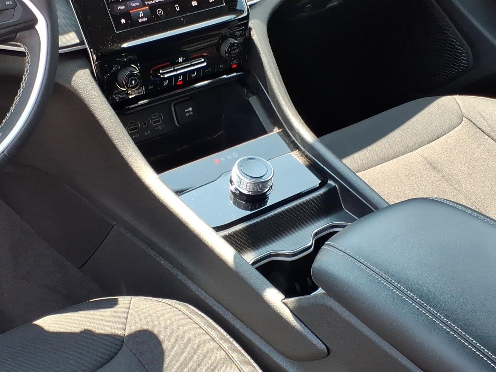 Used 2023 Bright White Clearcoat Jeep Laredo X image 21