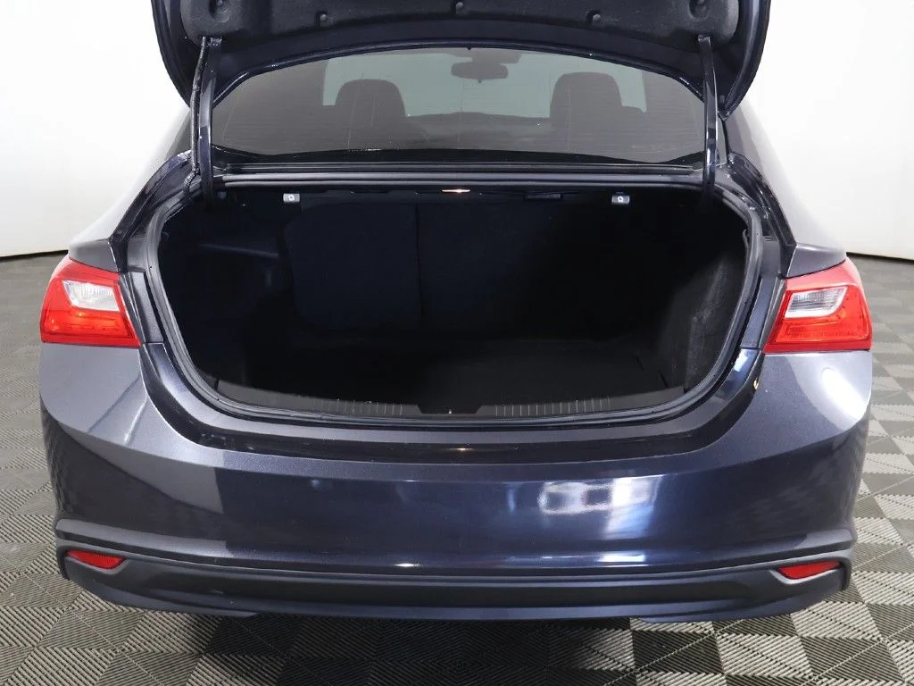 Used 2023 Gray Chevrolet LT image 12