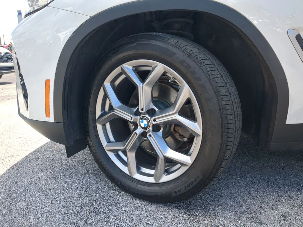 Used 2023 White BMW sDrive30i image 35