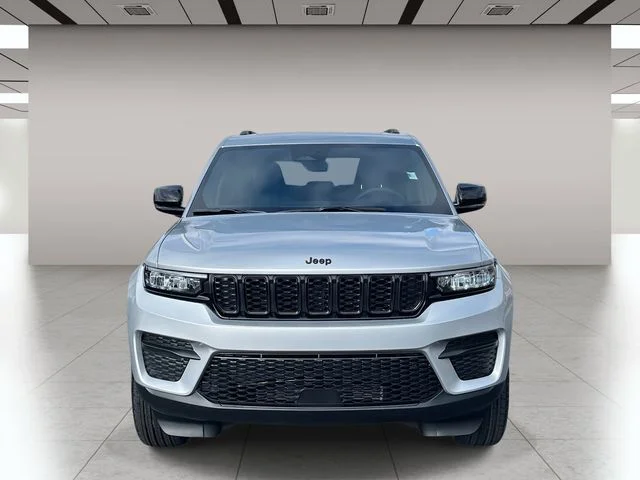 New 2025 Silver Zynith Exterior Paint Jeep  image 9