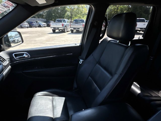 Used 2019 Gray Jeep Limited image 43