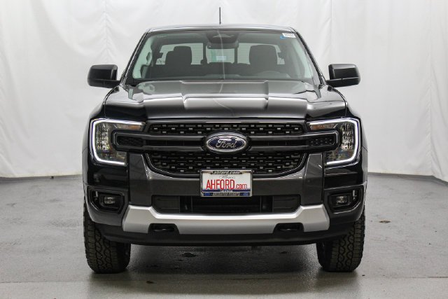 New 2026 Shadow Black Ford XLT image 3
