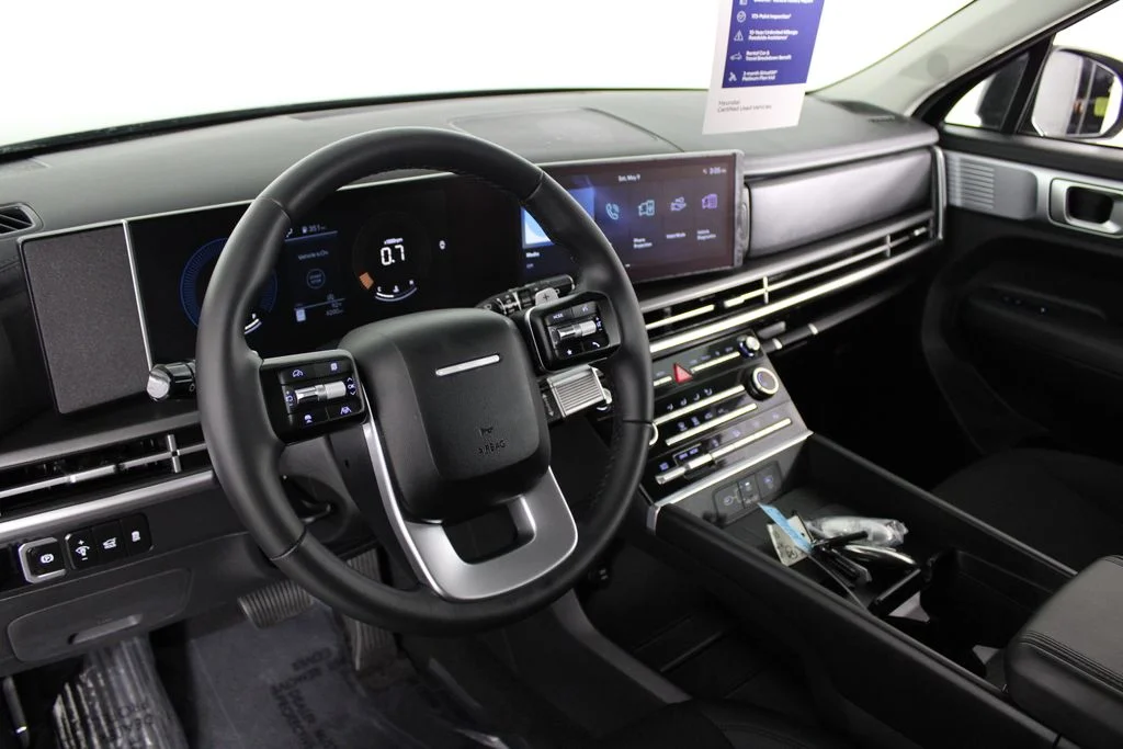 Used 2026 Black Hyundai SE image 19