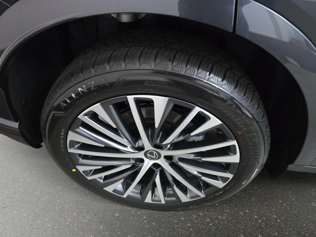 New 2026 Cloudburst Gray Lexus PREMIUM PLUS image 30