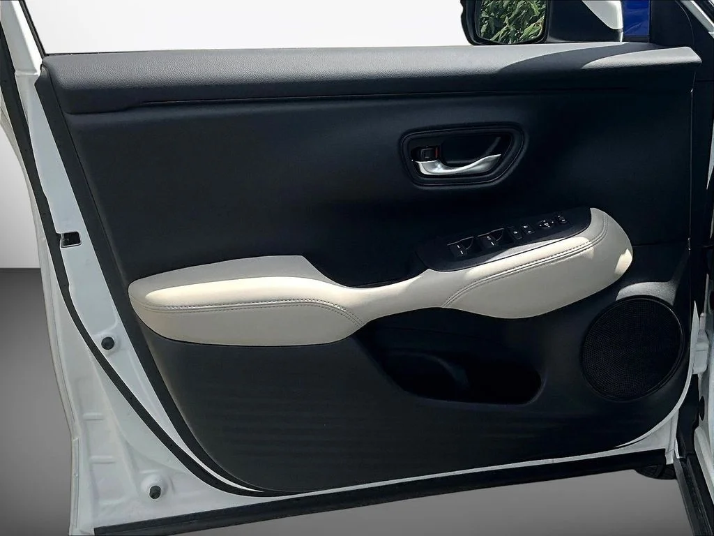 New 2027 Platinum White Pearl Honda LX AWD image 25