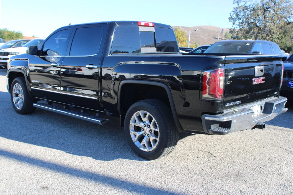 Used 2017 Black GMC SLT image 6