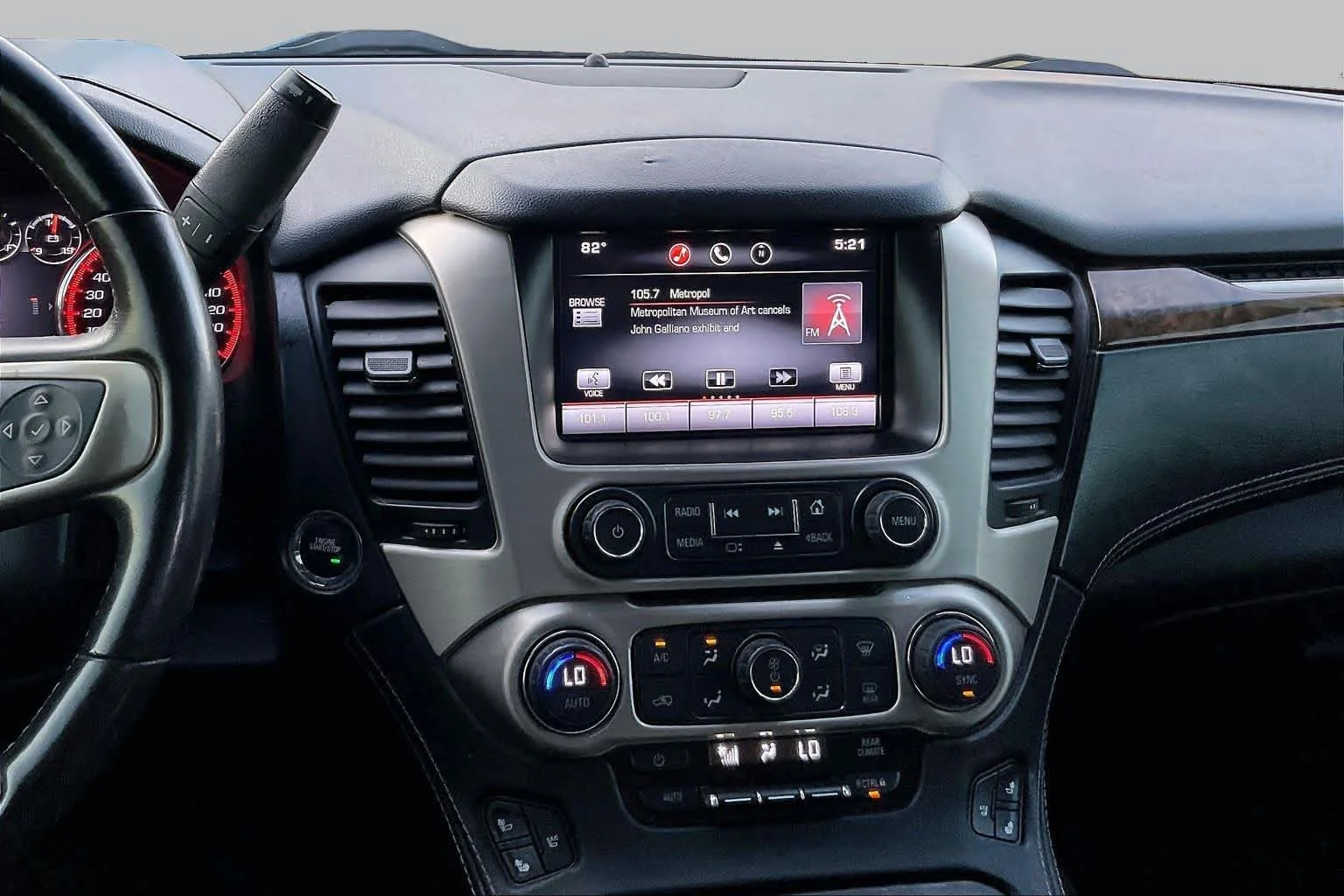 Used 2015 QUICKSILVER METALLIC GMC Denali image 5